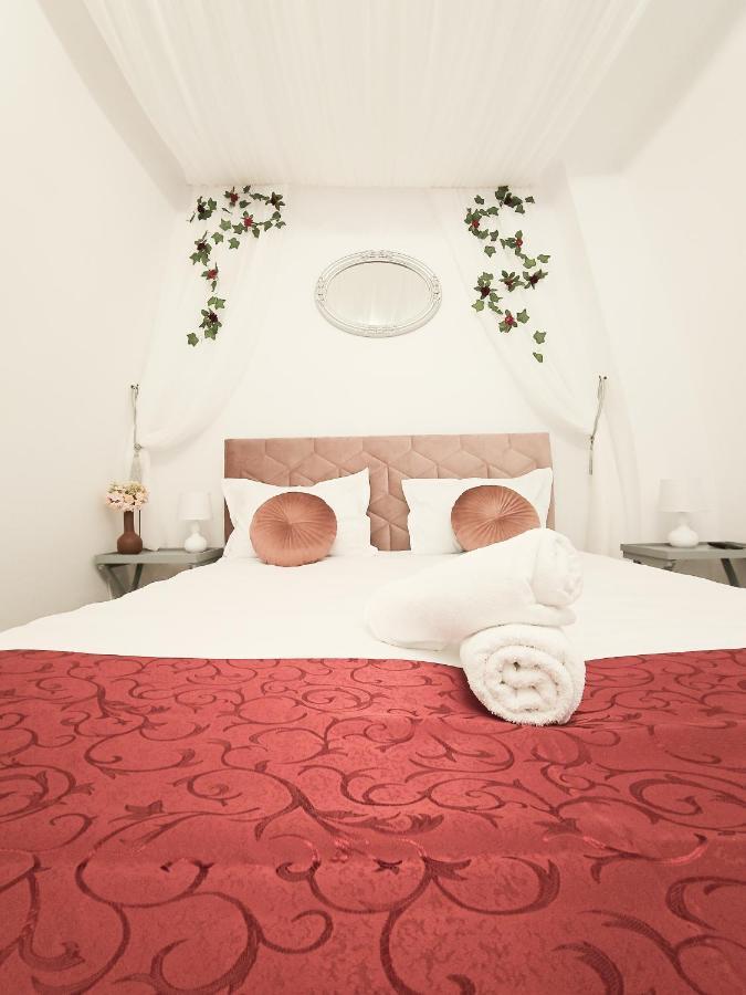 Marigold Boutique Apartman Brassó Kültér fotó